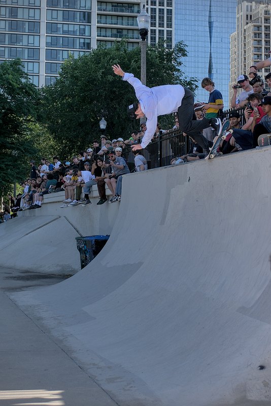 Jake Anderson. Bs Nosegrind.
